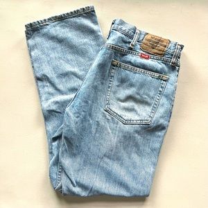 Wrangler Relaxed Fit Light Wash Jeans 36x30